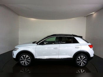 Used Volkswagen T-Roc 2019 for sale - 75752632: Photo