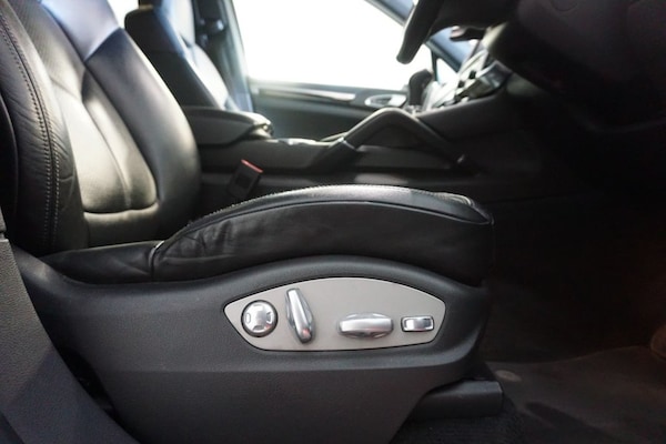 Used Porsche Cayenne 2013 for sale - 74054335: Photo 17