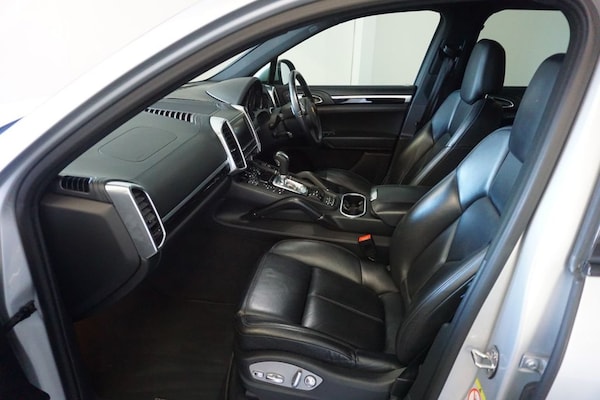 Used Porsche Cayenne 2013 for sale - 74054335: Photo 19