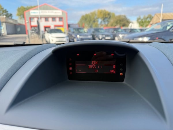 Used Ford Fiesta 2010 for sale - 76105401: Photo 29