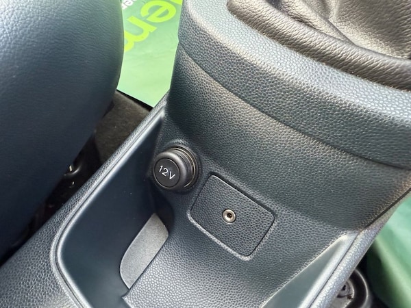 Used Ford Fiesta 2010 for sale - 76105401: Photo 33