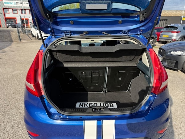 Used Ford Fiesta 2010 for sale - 76105401: Photo 7