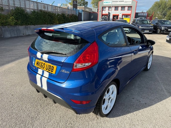 Used Ford Fiesta 2010 for sale - 76105401: Photo 9