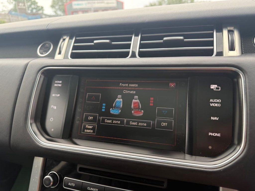 Used Land Rover Range Rover 2015 for sale - 77096716: Photo 29