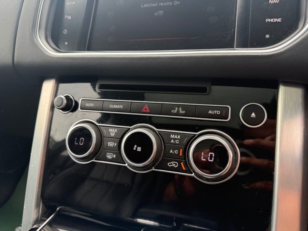 Used Land Rover Range Rover 2015 for sale - 77096716: Photo 32