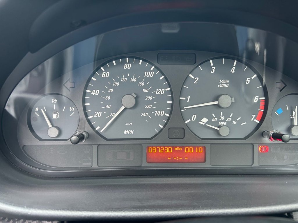 Used BMW 3 Series 2002 for sale - 76582070: Photo 38