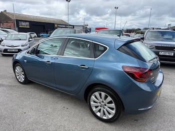 Used Vauxhall Astra 2013 for sale - 79422917: Photo