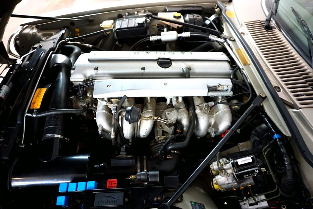 Used Jaguar XJS 1996 for sale - 76376270: Photo 19