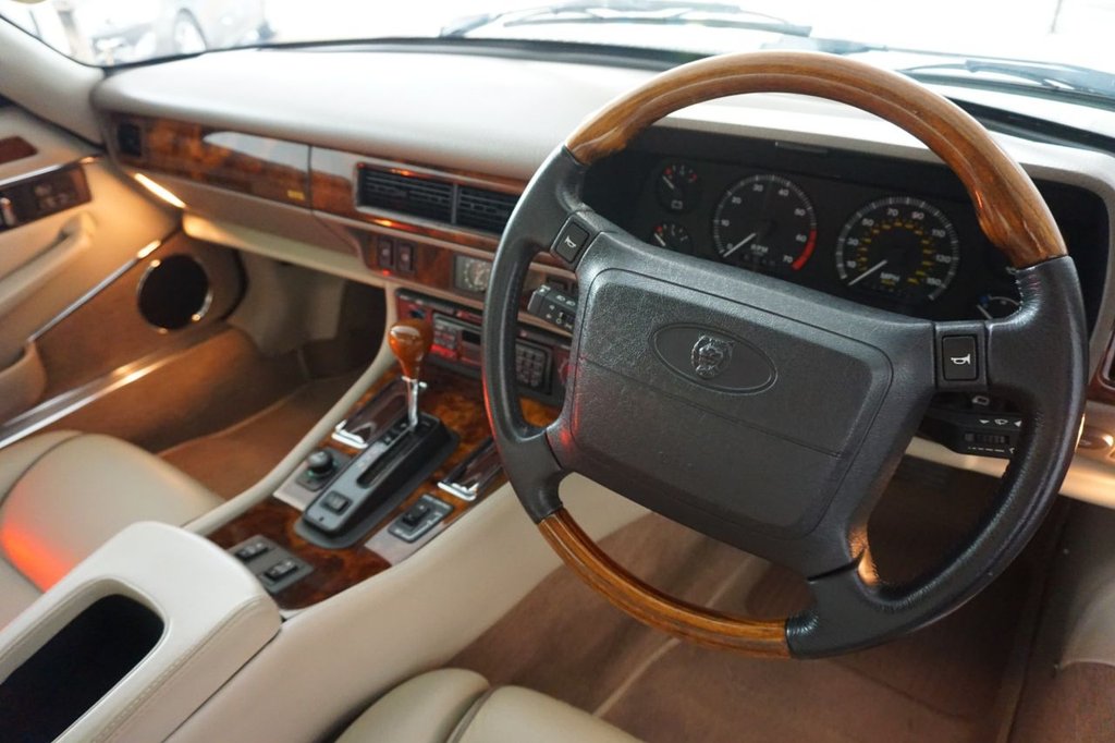 Used Jaguar XJS 1996 for sale - 76376270: Photo 24