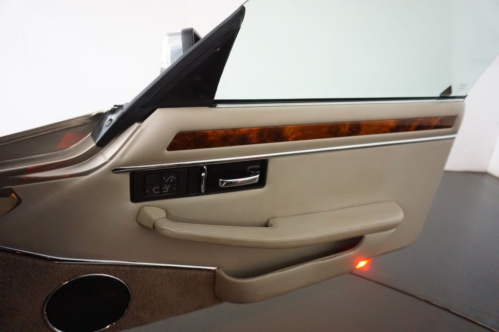 Used Jaguar XJS 1996 for sale - 76376270: Photo 28