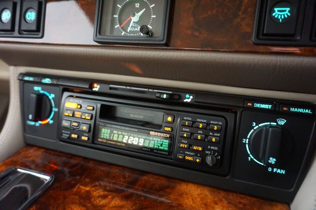 Used Jaguar XJS 1996 for sale - 76376270: Photo 35