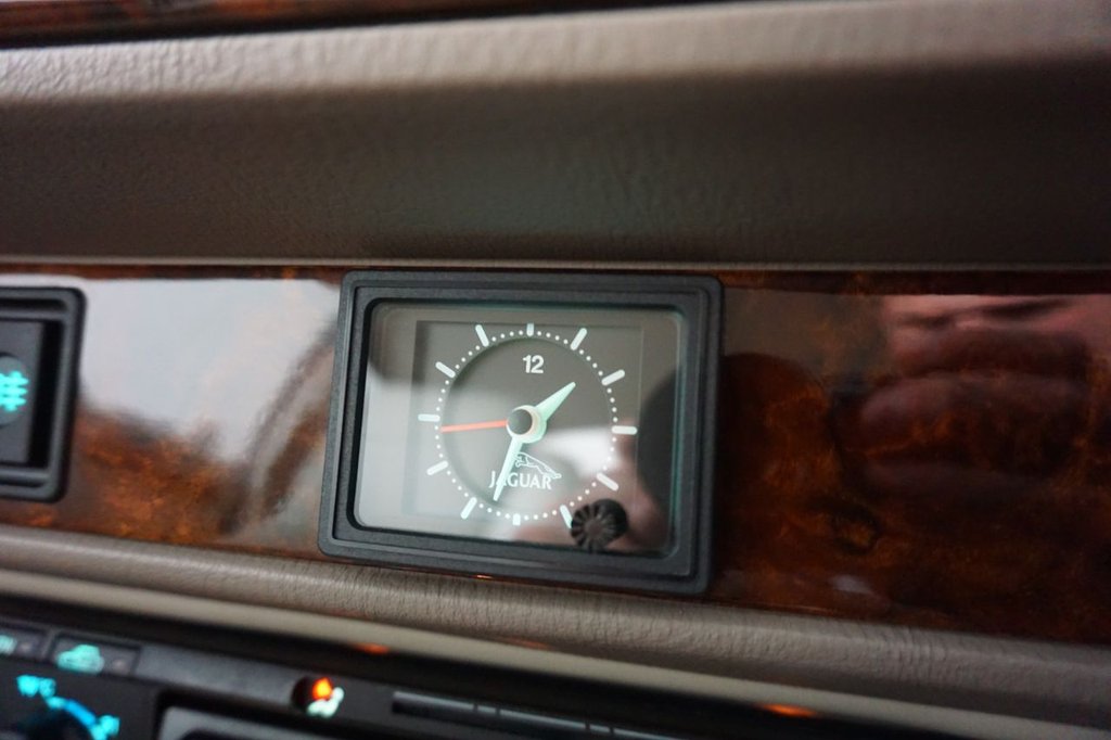 Used Jaguar XJS 1996 for sale - 76376270: Photo 37