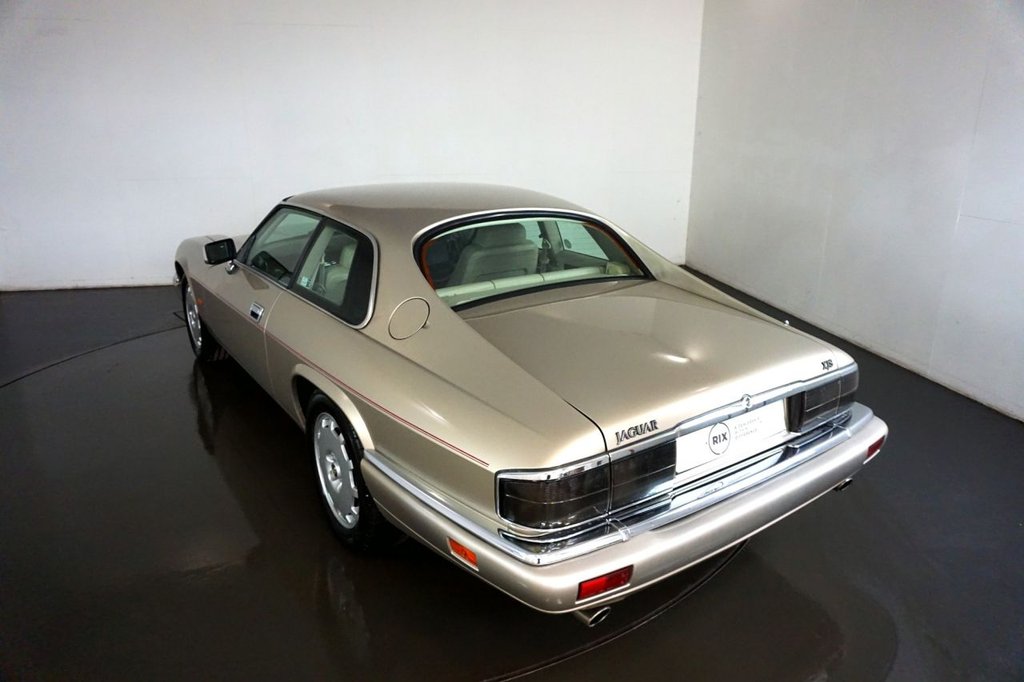 Used Jaguar XJS 1996 for sale - 76376270: Photo 6