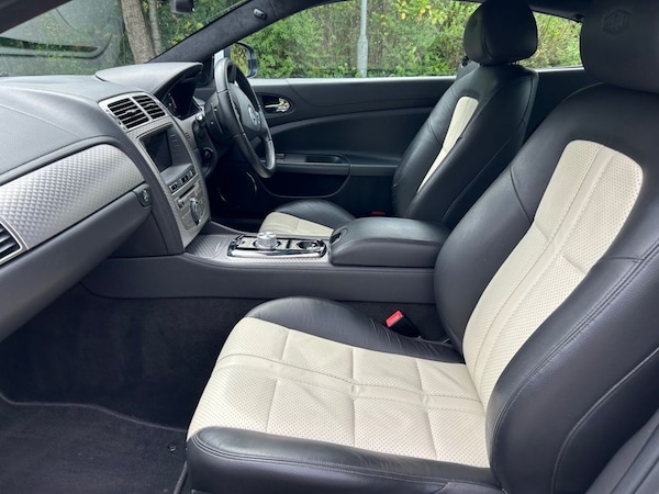Used Jaguar XK 2011 for sale - 74494230: Photo 23