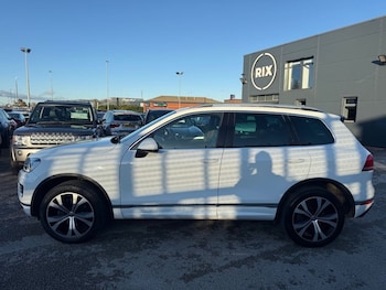 Used Volkswagen Touareg 2016 for sale - 77879425: Photo