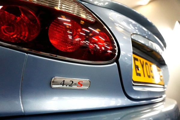 Used Jaguar XKR 2005 for sale - 74884305: Photo 10