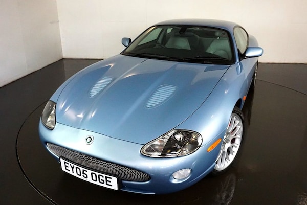 Used Jaguar XKR 2005 for sale - 74884305: Photo 2