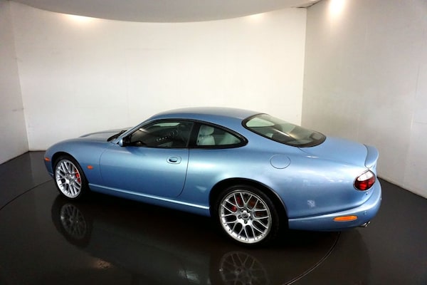 Used Jaguar XKR 2005 for sale - 74884305: Photo 6
