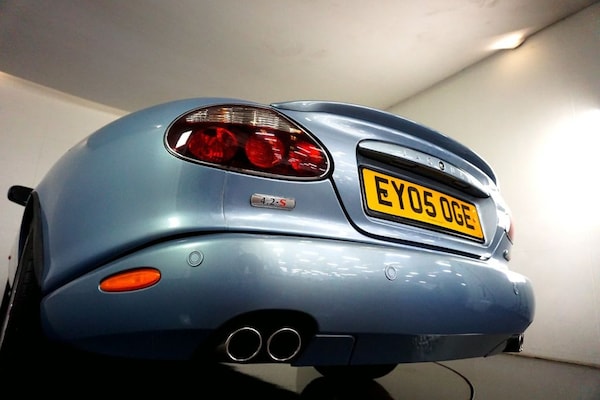 Used Jaguar XKR 2005 for sale - 74884305: Photo 8