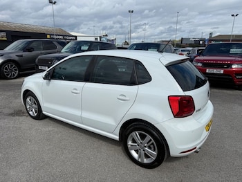 Used Volkswagen Polo 2017 for sale - 78256622: Photo