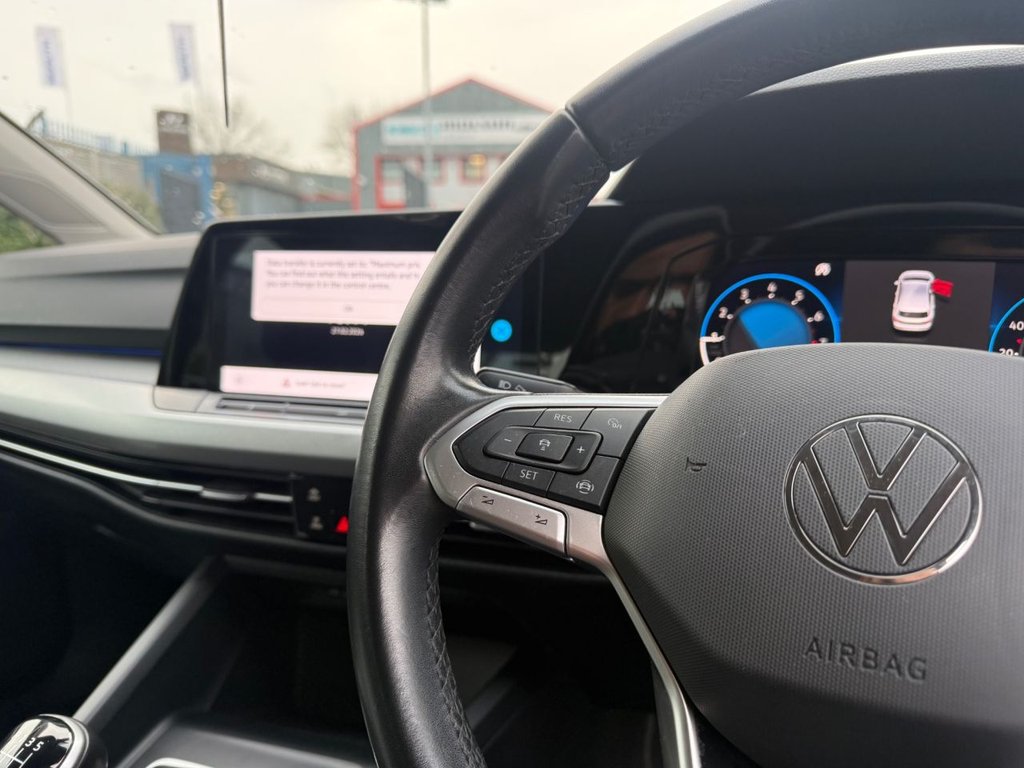 Used Volkswagen Golf 2023 for sale - 77583711: Photo 16