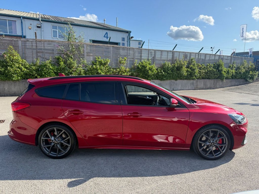 Used Ford Focus 2020 for sale - 76406180: Photo 12