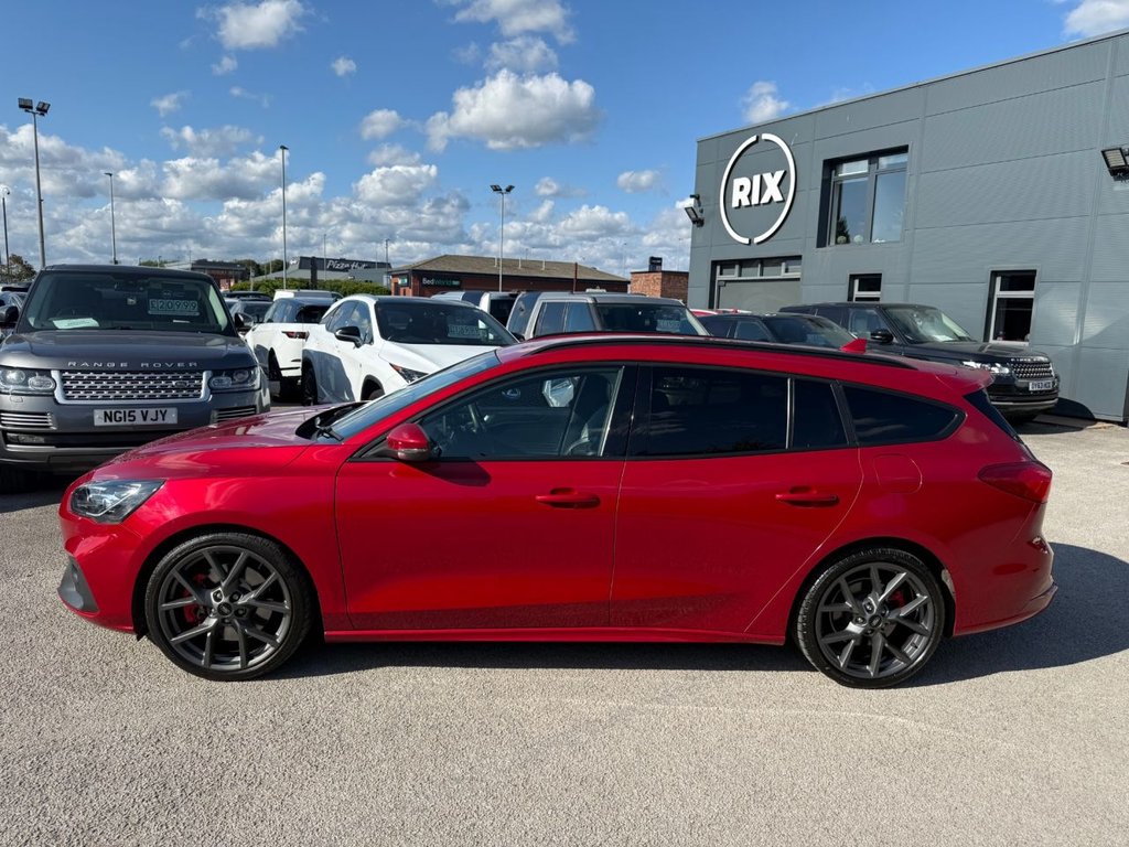 Used Ford Focus 2020 for sale - 76406180: Photo 4