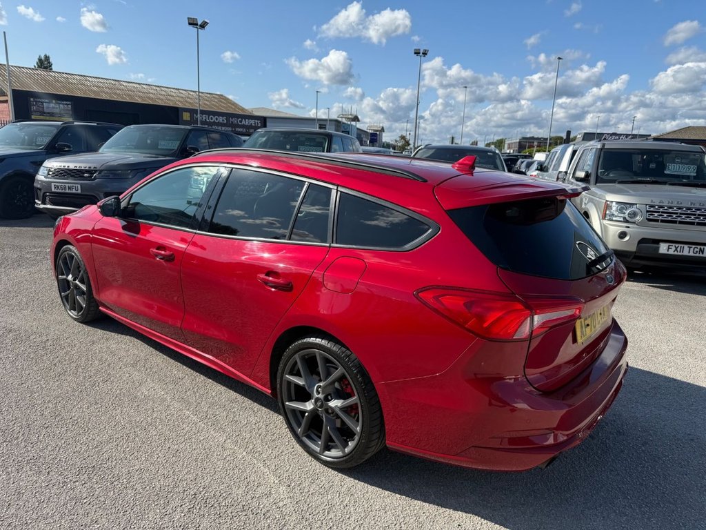 Used Ford Focus 2020 for sale - 76406180: Photo 6