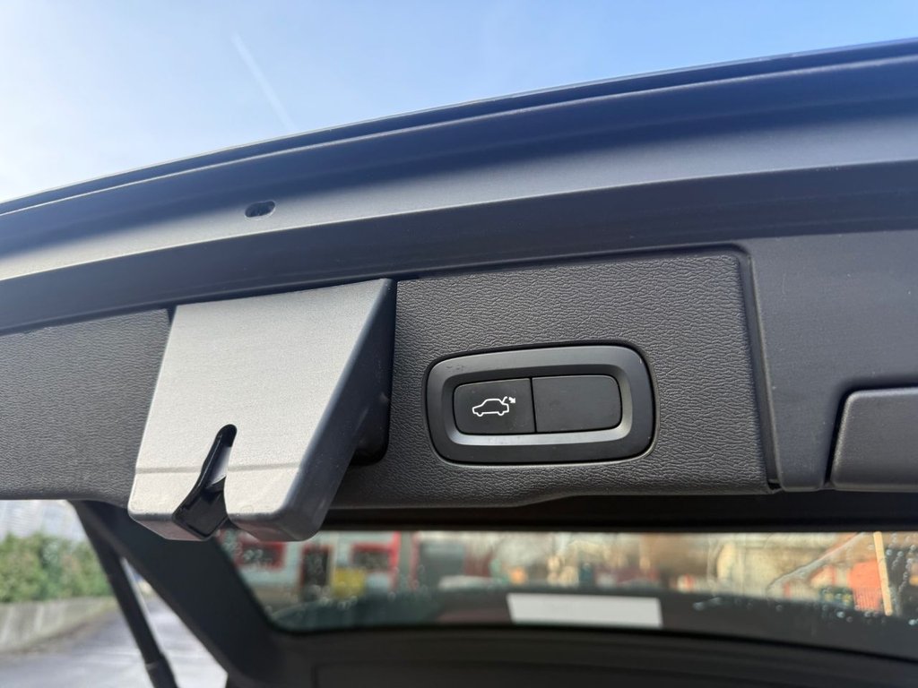 Used Volvo XC60 2020 for sale - 76768350: Photo 8