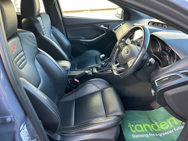 Used Ford Focus 2015 for sale - 76148057: Photo 24