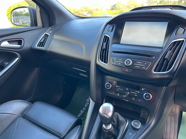 Used Ford Focus 2015 for sale - 76148057: Photo 28