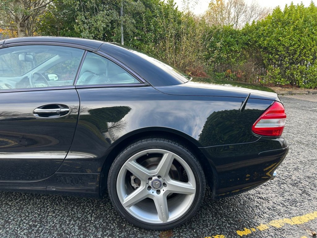 Used Mercedes-Benz SL 2006 for sale - 76500962: Photo 11