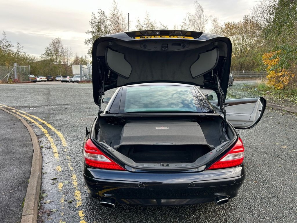 Used Mercedes-Benz SL 2006 for sale - 76500962: Photo 16