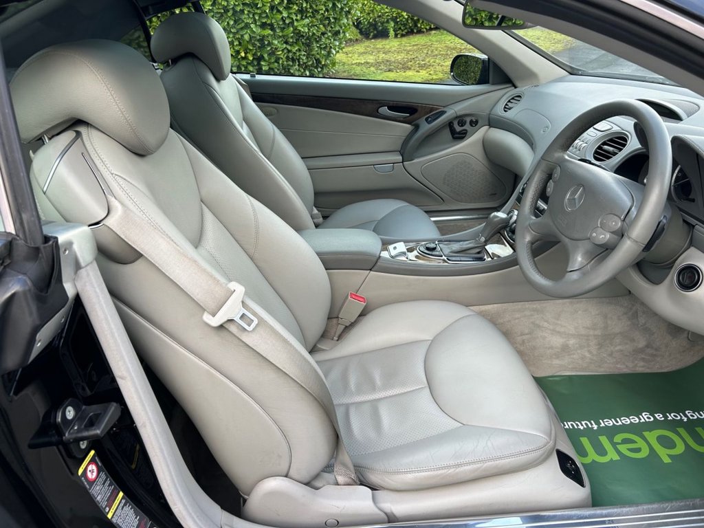 Used Mercedes-Benz SL 2006 for sale - 76500962: Photo 22