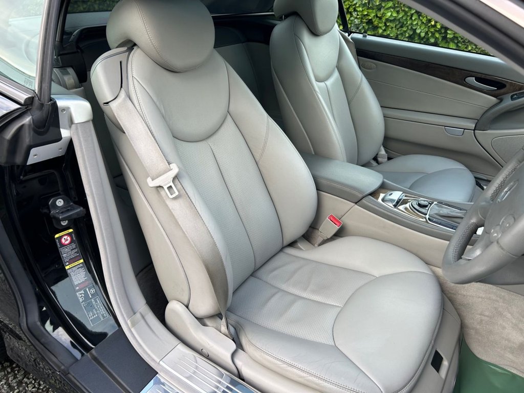 Used Mercedes-Benz SL 2006 for sale - 76500962: Photo 23