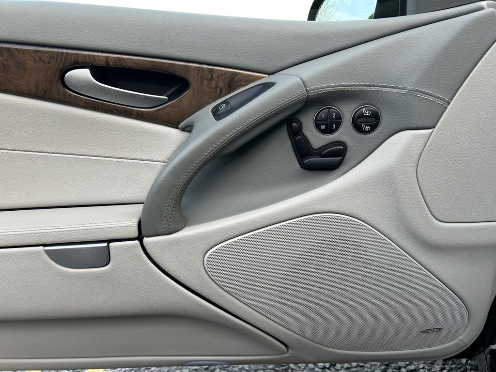 Used Mercedes-Benz SL 2006 for sale - 76500962: Photo 24