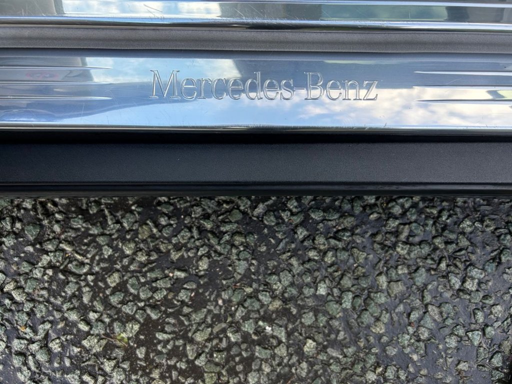 Used Mercedes-Benz SL 2006 for sale - 76500962: Photo 26