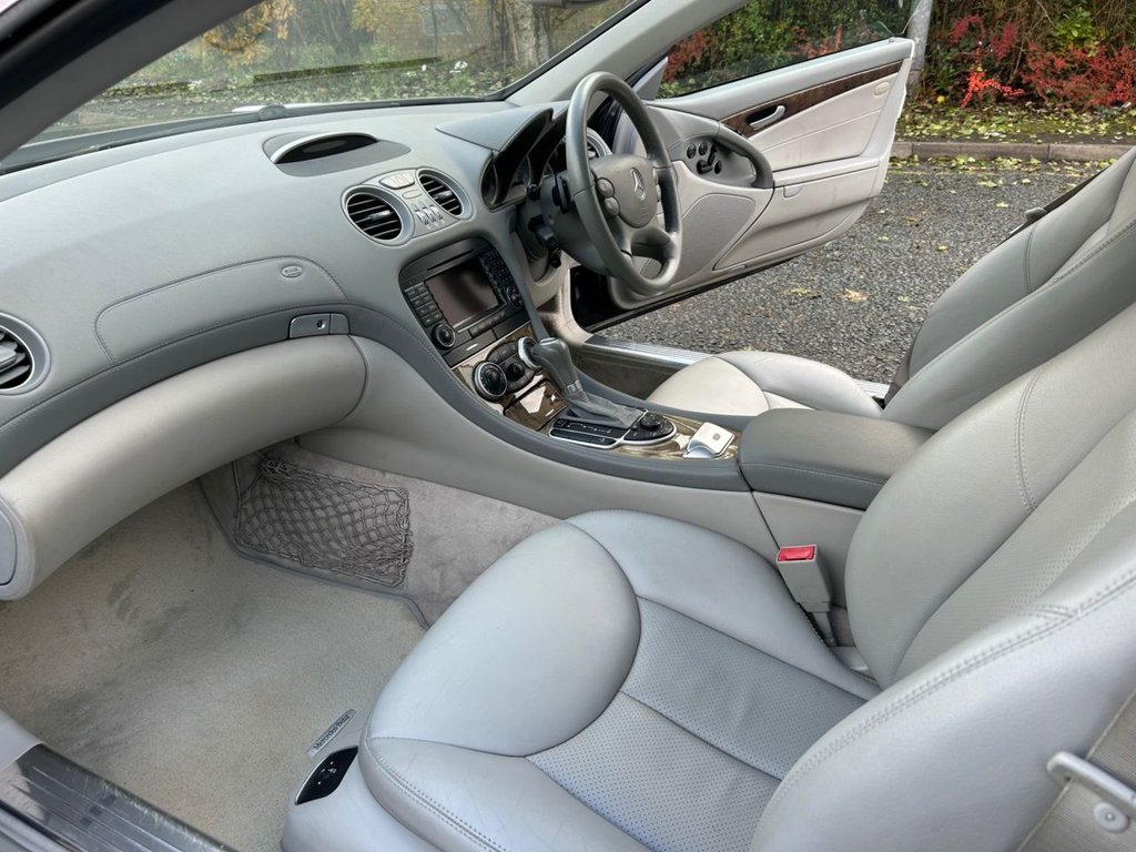 Used Mercedes-Benz SL 2006 for sale - 76500962: Photo 27