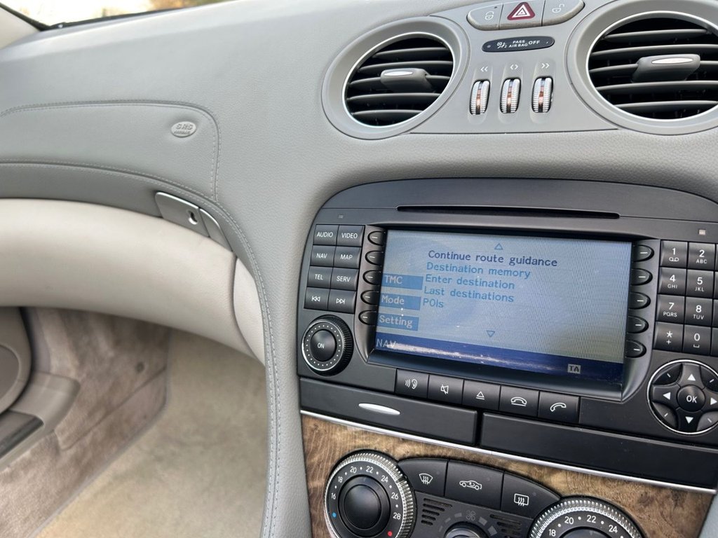 Used Mercedes-Benz SL 2006 for sale - 76500962: Photo 35