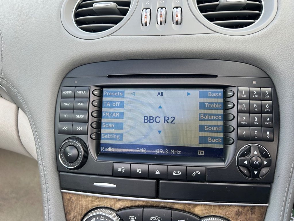 Used Mercedes-Benz SL 2006 for sale - 76500962: Photo 36