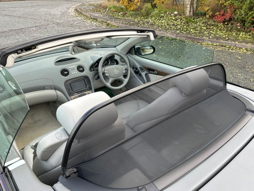 Used Mercedes-Benz SL 2006 for sale - 76500962: Photo 44