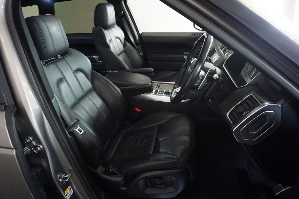 Used Land Rover Range Rover Sport 2017 for sale - 76454274: Photo 17