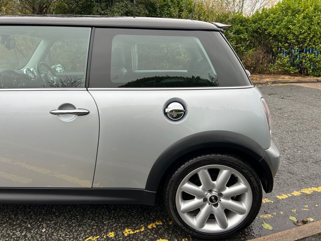 Used MINI Hatch 2005 for sale - 76469571: Photo 12