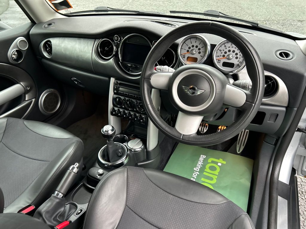 Used MINI Hatch 2005 for sale - 76469571: Photo 31