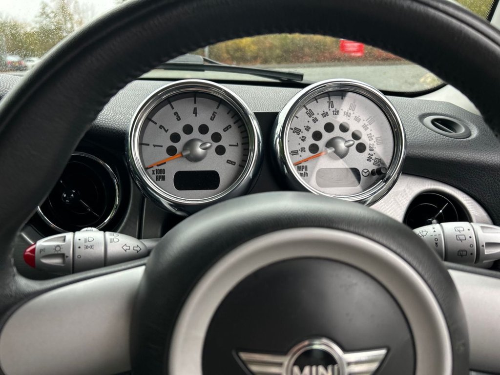 Used MINI Hatch 2005 for sale - 76469571: Photo 33