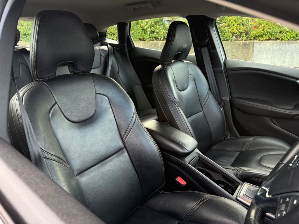 Used Volvo V40 Cross Country 2018 for sale - 77111250: Photo 13