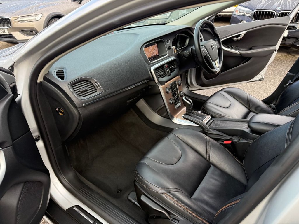 Used Volvo V40 Cross Country 2018 for sale - 77111250: Photo 27