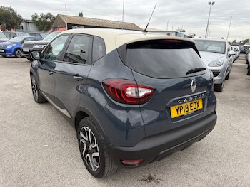 Used Renault Captur 2018 for sale - 75585663: Photo