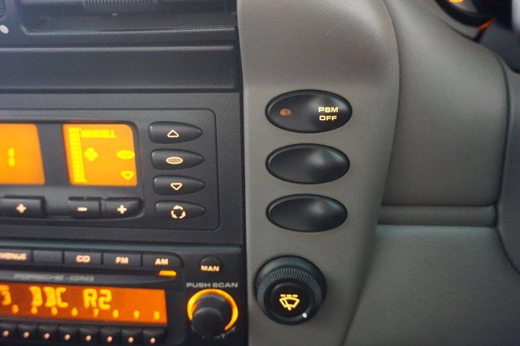 Used Porsche 911 2004 for sale - 77879332: Photo 35