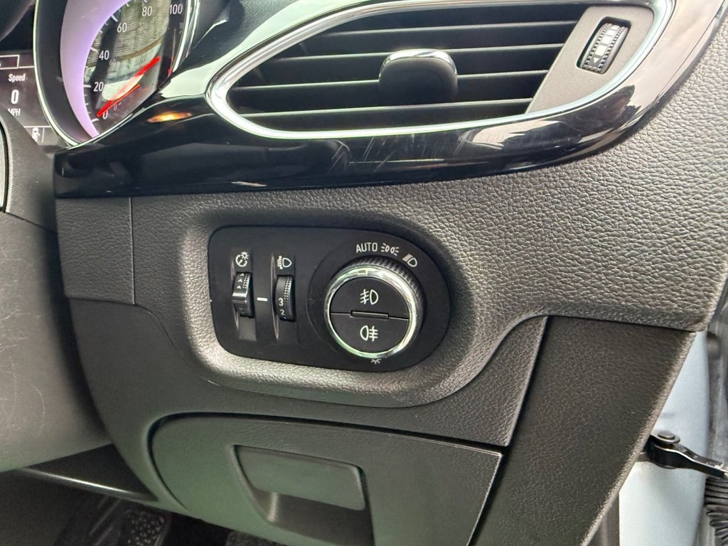 Used Vauxhall Astra 2018 for sale - 77558121: Photo 18
